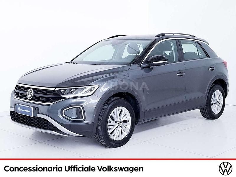 Usata VW T-Roc Life 150 CV (110 kW) 2024 Indium grey / tetto nero SUV
