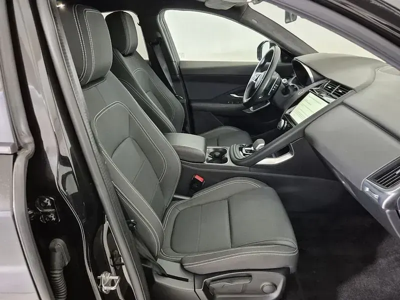 Usata Jaguar E-Pace R-Dynamic 204 CV (150 kW) 2021 Nero SUV