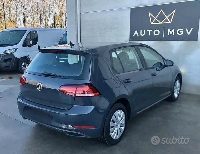 Usata VW Golf VII Trendline 85 CV (62 kW) 2018 Grigio Berlina