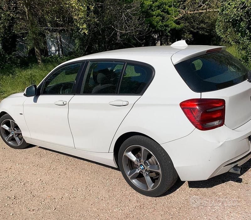 Usata BMW 118 143 CV (105 kW) 2013 Bianco Utilitaria