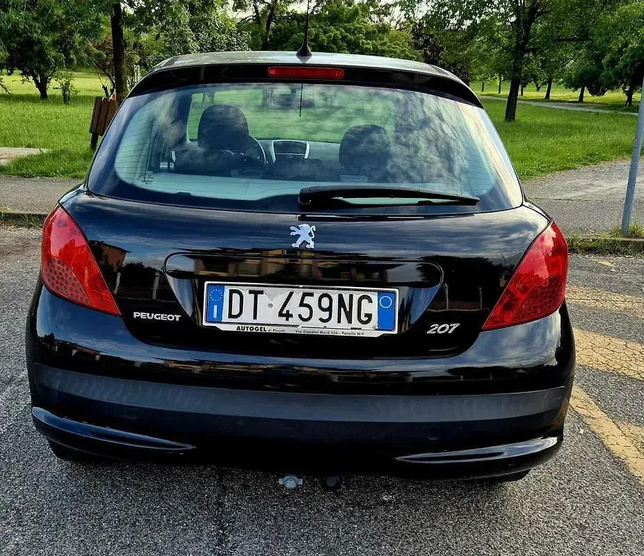 Gebraucht Peugeot 207 Sport 73 PS (53 kW) 2008 Limousine