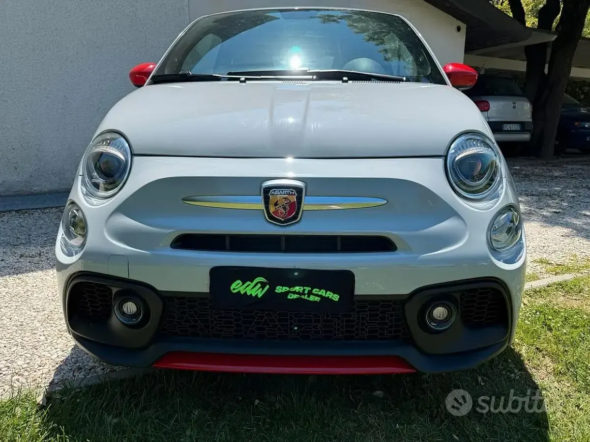 Usata Abarth 595 165 CV (121 kW) 2022 Grigio Berlina