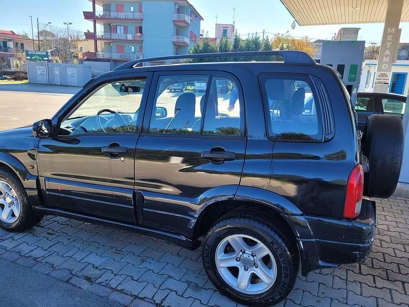 Usata Suzuki Grand Vitara 109 CV (80 kW) 2004 Nero SUV