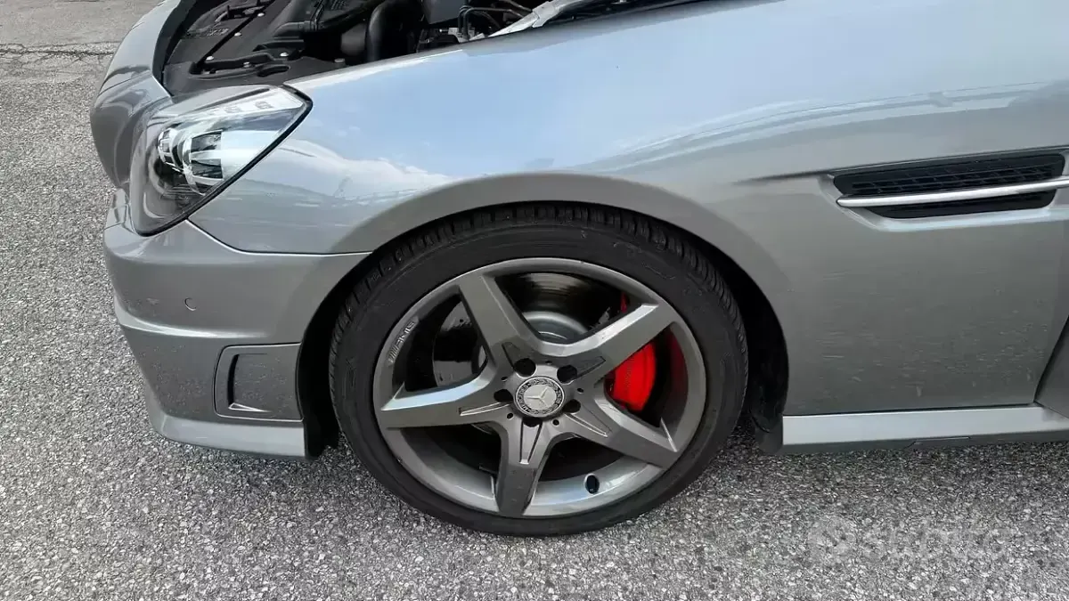 Usata Mercedes SLK250 AMG 204 CV (150 kW) 2012 Grigio Cabrio