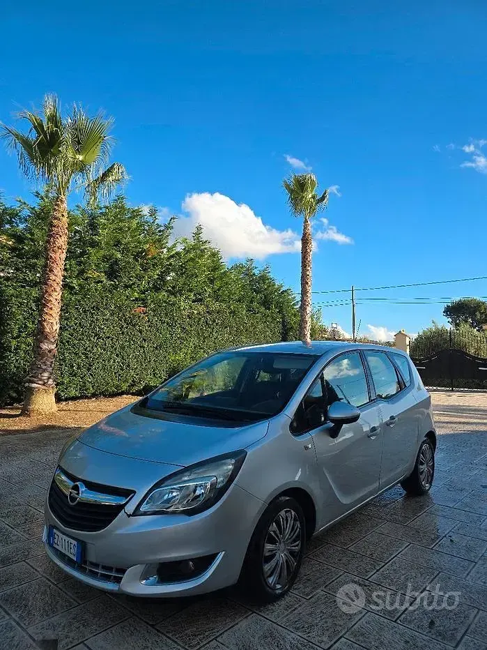 Usata Opel Meriva 95 CV (69 kW) 2015 Grigio Monovolume