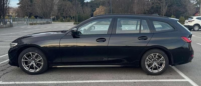 Usata BMW 320 Sport Line 190 CV (139 kW) 2020 Nero Station wagon