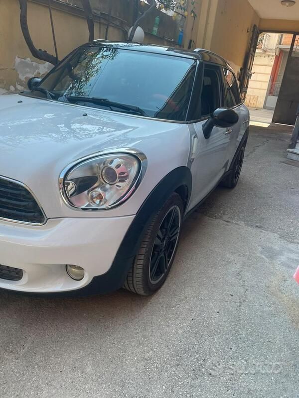 Usata Mini Countryman 2011 Bianco SUV