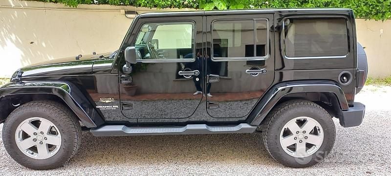 Nero Usata 2012 Jeep Wrangler Sahara SUV | 24.500 € (Super prezzo) - Immagine 1/4