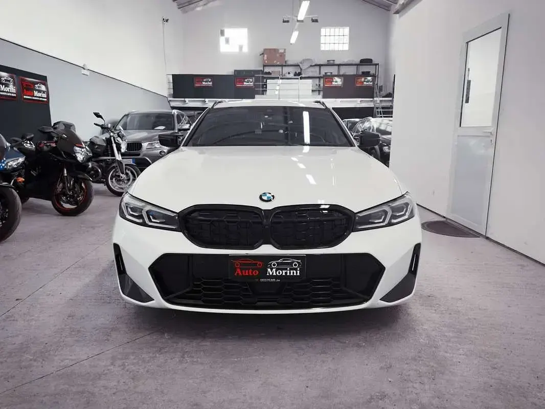 Usata BMW 318 M Sport 150 CV (110 kW) 2023 Bianco Station wagon