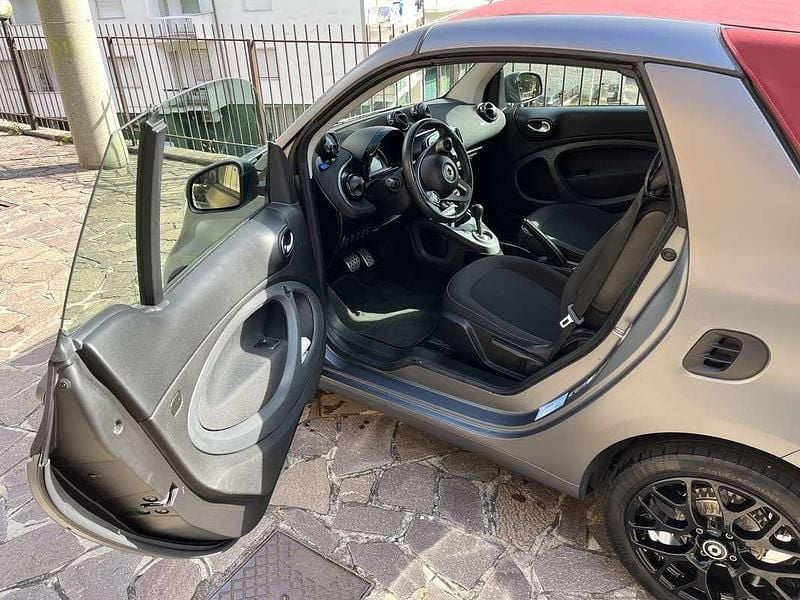 Usata Smart ForTwo Electric Drive 55 kW (75 CV) 2019 Cabrio