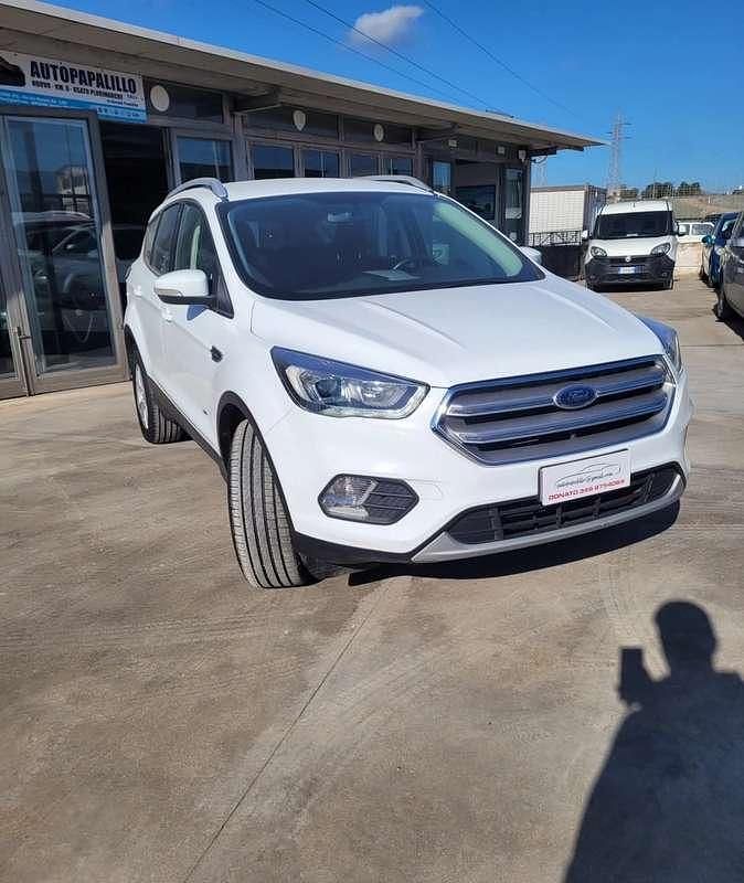 Usata Ford Kuga Titanium 163 CV (119 kW) 2019 SUV