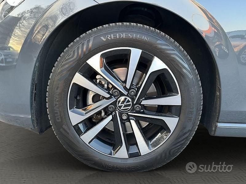 Usata VW Golf VII Style 150 CV (110 kW) 2021 Grigio scuro Utilitaria