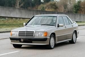 Usata Mercedes 190 185 CV (136 kW) 1988 Beige Berlina