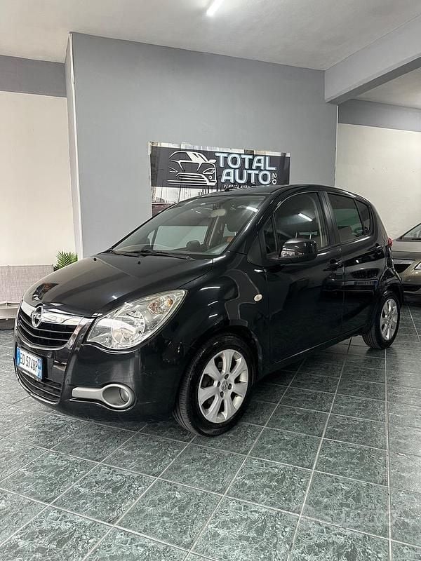 Usata Opel Agila Enjoy 86 CV (63 kW) 2010 Nero Utilitaria