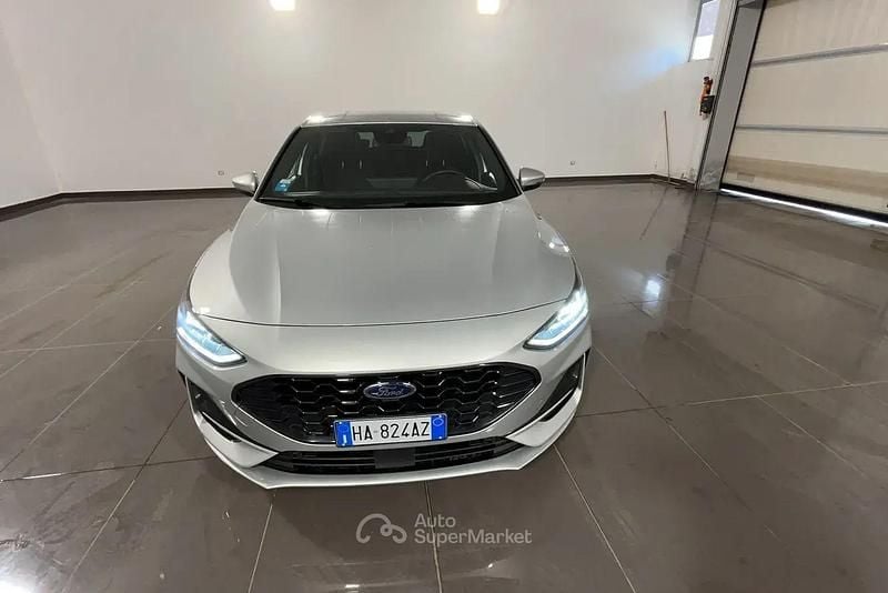 Usata Ford Focus 116 CV (85 kW) 2024 Argento Berlina