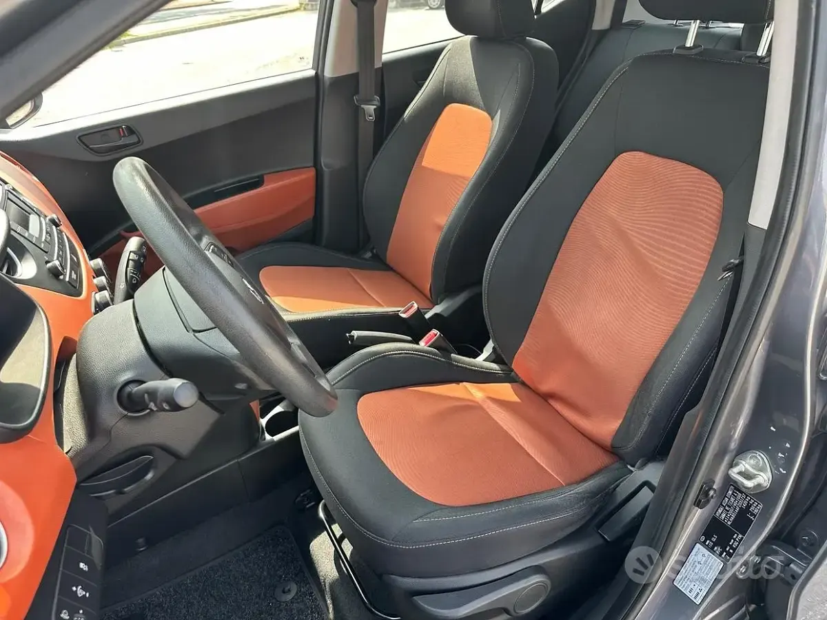 Usata Hyundai i10 Classic 69 CV (50 kW) 2013 Grigio Utilitaria