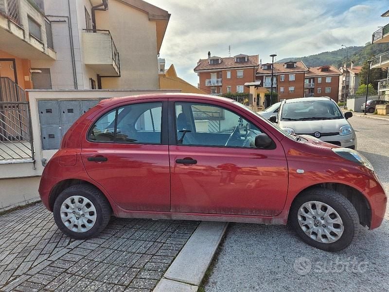 Usata Nissan Micra 2009 Rosso Utilitaria
