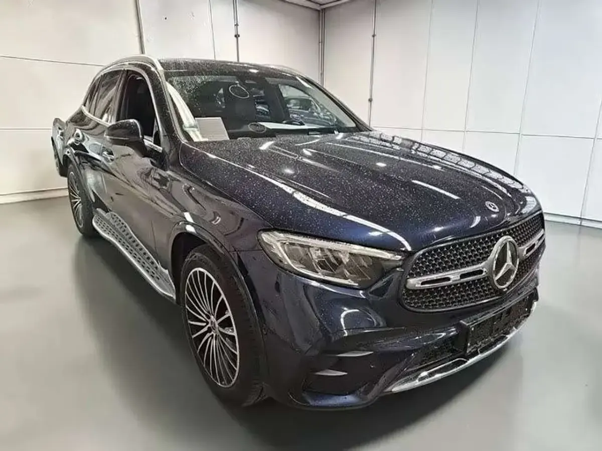 Usata Mercedes GLC220 AMG line 197 CV (144 kW) 2024 Blu/azzurro SUV