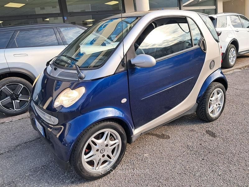 Usata Smart ForTwo Coupé 61 CV (44 kW) 2004 Blu Coupé