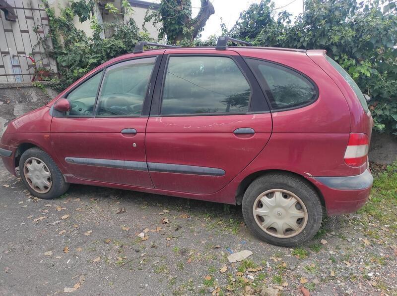 Usato 1999 Renault Scénic Benzin (700 €)