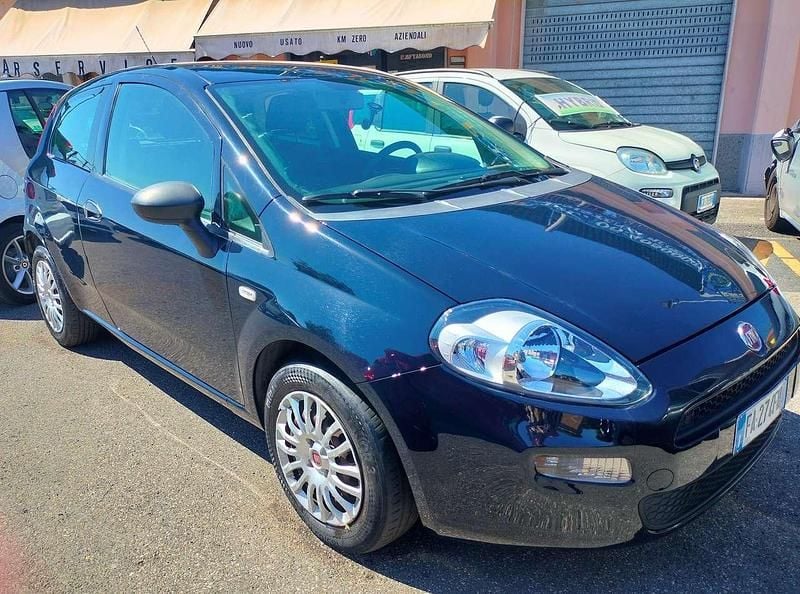 Usata Fiat Punto Evo 69 CV (50 kW) 2015 Blu/azzurro Utilitaria