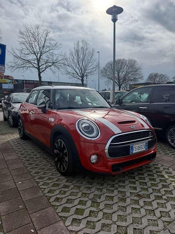 Usata Mini Cooper SD Business 170 CV (125 kW) 2018 Arancione Utilitaria