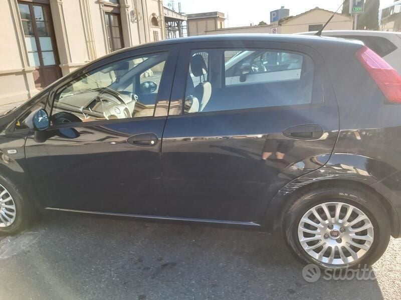 Usata Fiat Grande Punto 65 CV (47 kW) 2016 Blu Utilitaria