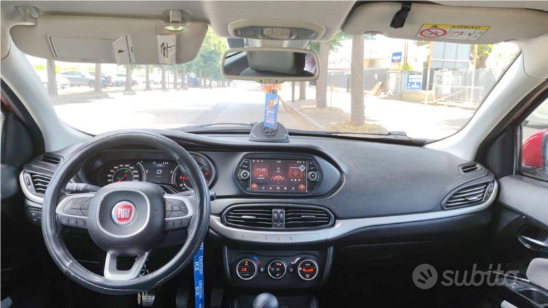 Usata Fiat Tipo 57 CV (41 kW) 2017 Rosso Berlina