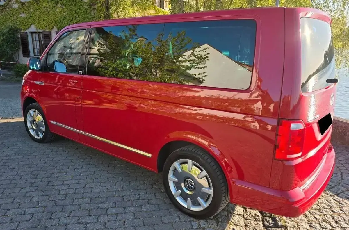 Begagnad VW T6 150 HK (110 kW) 2018 Röd Van