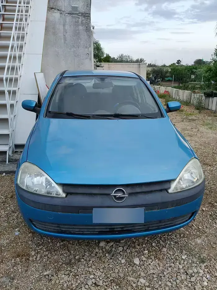 Usata Opel Corsa 75 CV (55 kW) 2006 Bluazzurro Utilitaria