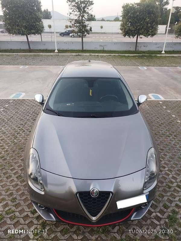 Usata Alfa Romeo Giulietta Distinctive 120 CV (88 kW) 2018 Grigio Utilitaria