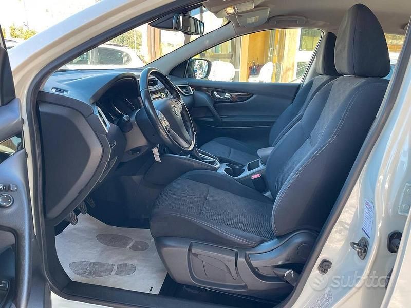 Usata Nissan Qashqai 130 CV (95 kW) 2016 Bianco SUV