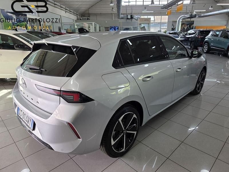 Occasion Opel Astra Business Elegance 131 ch (96 kW) 2024 Argent Citadine