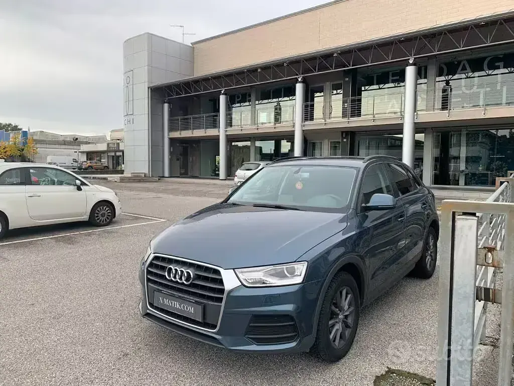 Usata Audi Q3 150 CV (110 kW) 2016 Blu metallizzato SUV