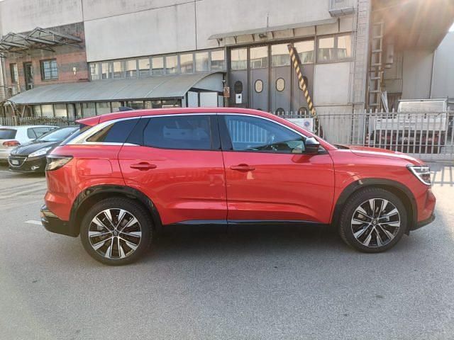 Usata Renault Austral Techno 200 CV (147 kW) 2024 Rosso SUV