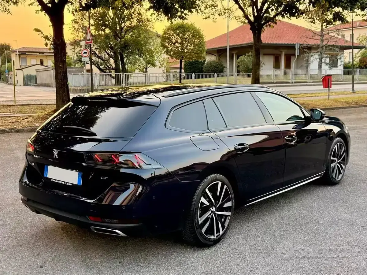 Usata Peugeot 508 GT 131 CV (96 kW) 2022 Bluazzurro Station wagon