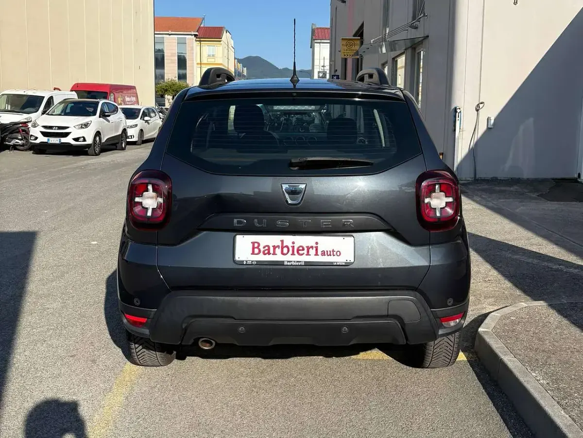 Usata Dacia Duster Comfort 101 CV (74 kW) 2021 Nero SUV