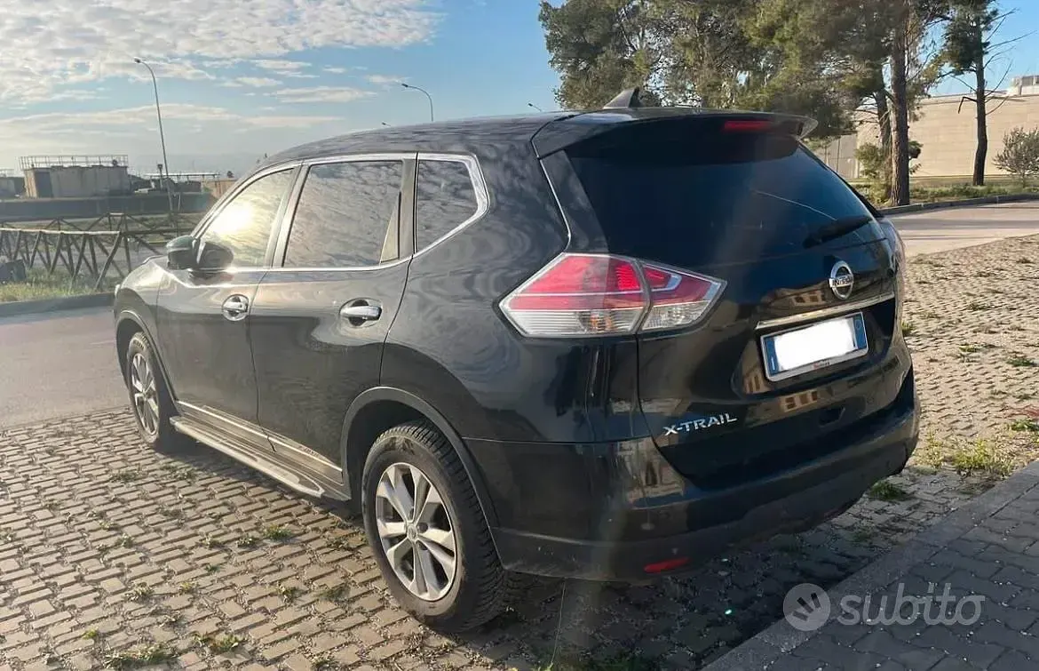 Usata Nissan X-Trail 131 CV (96 kW) 2015 Nero SUV