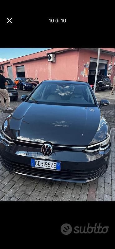 Usata VW Golf VIII 130 CV (95 kW) 2021 Berlina