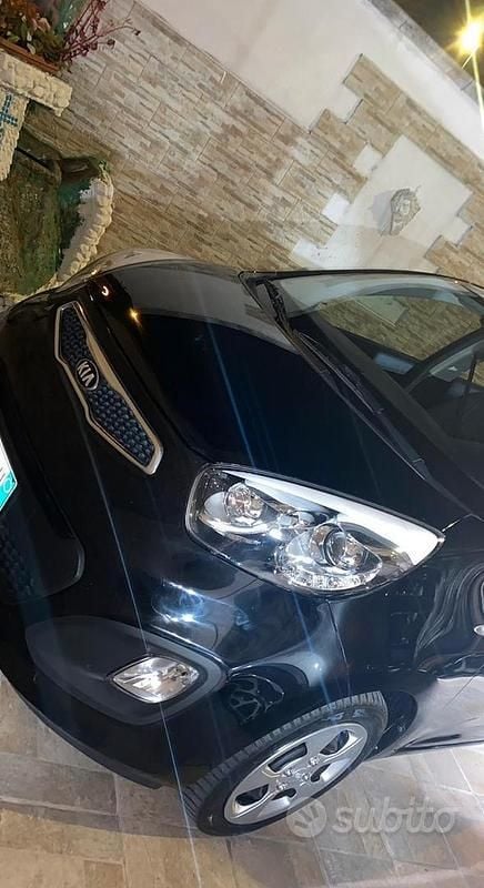 Usata Kia Picanto 67 CV (49 kW) 2015 Nero Utilitaria