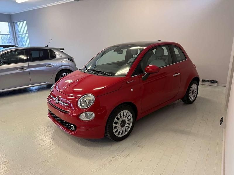 Usata Fiat 500 Dolcevita 69 CV (50 kW) 2022 Rosso Utilitaria