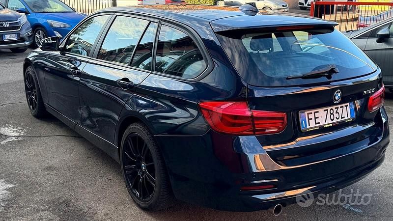 Usata BMW 318 Advantage 150 CV (110 kW) 2016 Blu Station wagon