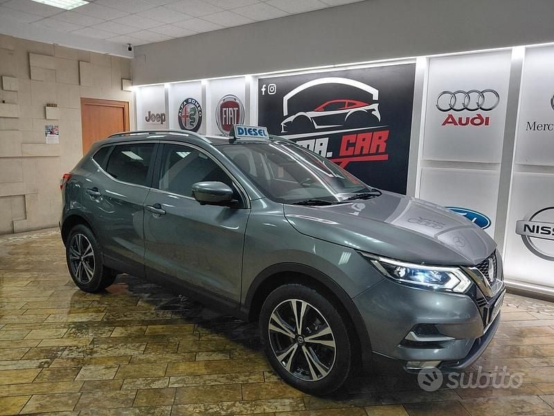 Usata Nissan Qashqai Tekna 115 CV (84 kW) 2019 Grigio SUV