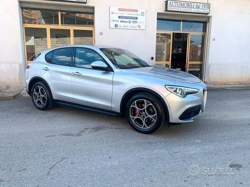 Usata Alfa Romeo Stelvio 160 CV (117 kW) 2021 Grigio SUV