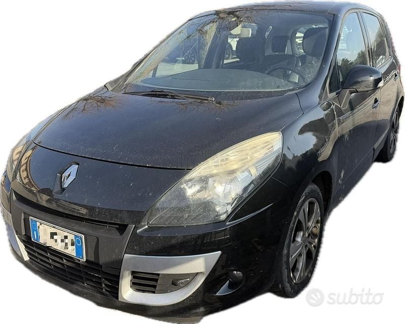 Usata Renault Scénic III 110 CV (80 kW) 2011 Nero Monovolume