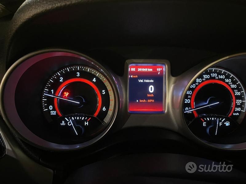 Usata Fiat Freemont 140 CV (102 kW) 2011 Bianco SUV