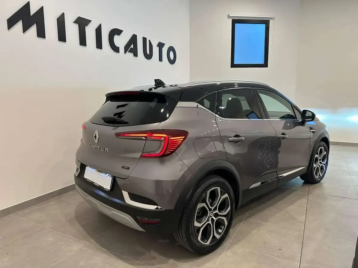 Usata Renault Captur Techno 94 CV (69 kW) 2023 Other SUV