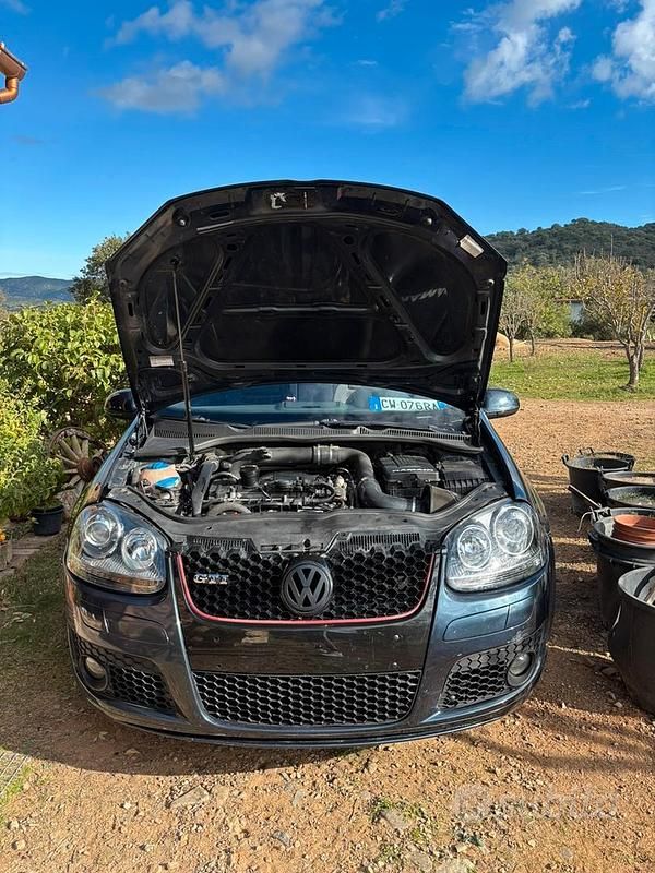 Blu Usata 2005 VW Golf V GTI Tre volumi | 4700 € (Super prezzo) - Immagine 1/4