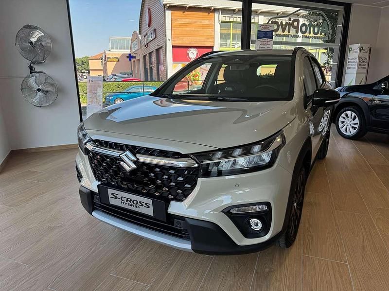 Nuova Suzuki SX4 S-Cross 110 CV (80 kW) 2026 Avorio africa SUV