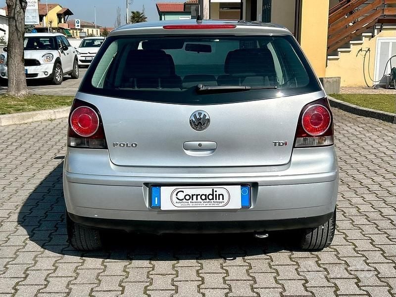 Usata VW Polo 75 CV (55 kW) 2006 Grigio Utilitaria